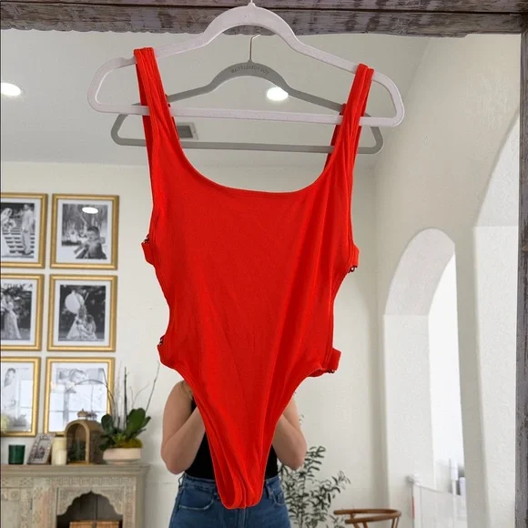 L*Space Mayra One-Piece Bright Orange Swimsuit Size 6 - Picture 2 of 9